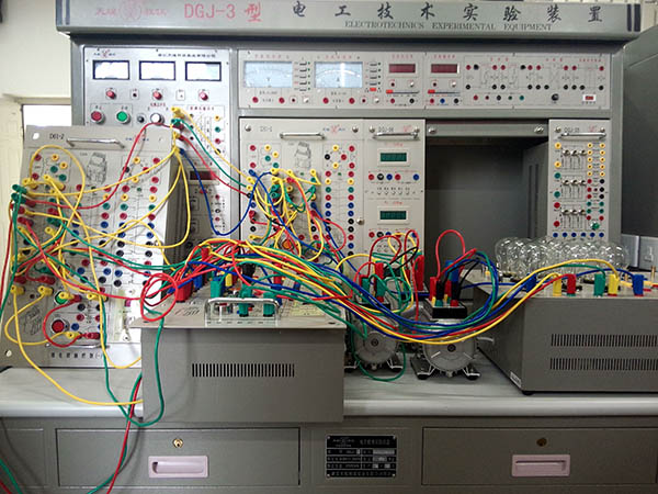 三相異步電動機有哪些電氣保護措施？